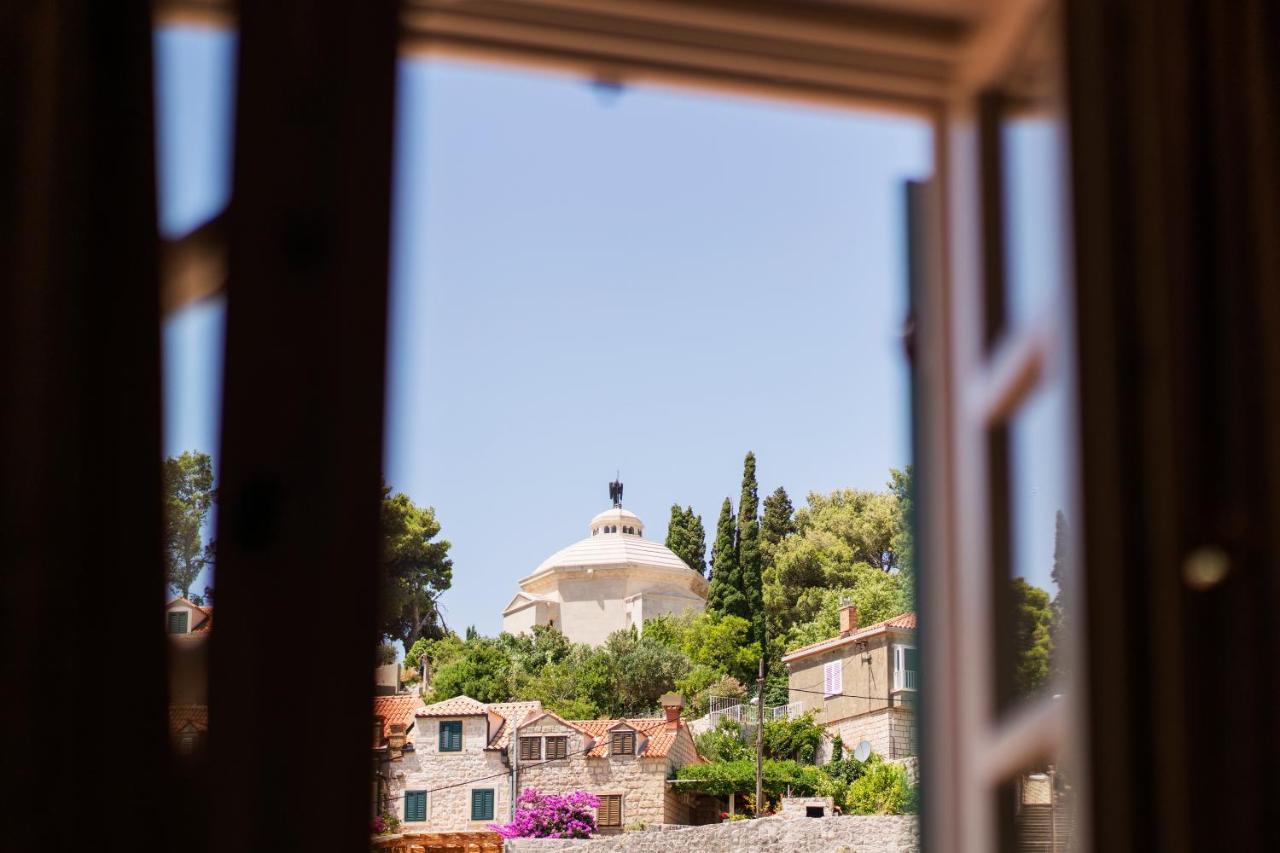 קאבטאט Hotel Supetar מראה חיצוני תמונה